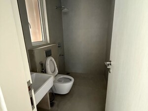 Bathroom in 4 BHK Apartment at Indiabulls Sky Forest, Lower Parel – for Rent