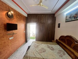 Bedroom in 2 BHK Builder Floor at Narayan Vihar – for Rent