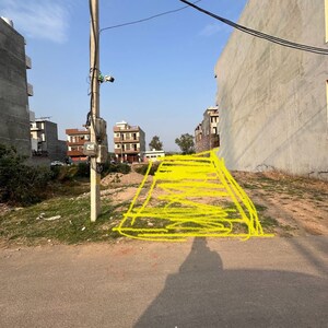  Plot For Sale in Sector 21