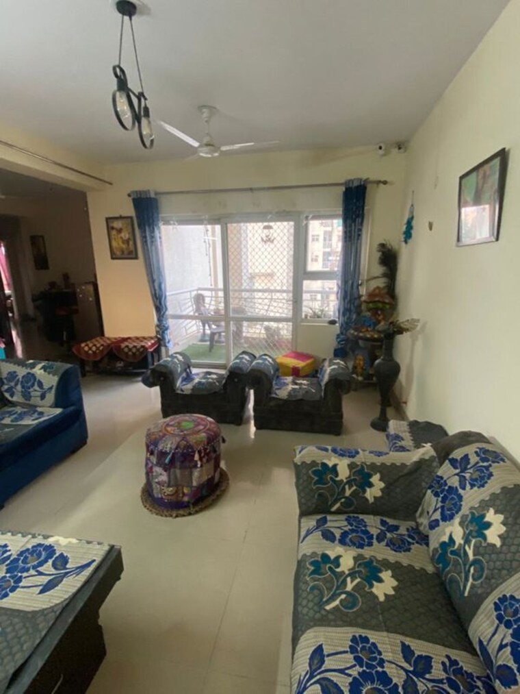 Living Room, bptp-park-grandeura 3.5 Bedroom 1850 Sq.Ft. Apartment In Sector 82 Faridabad 10012258