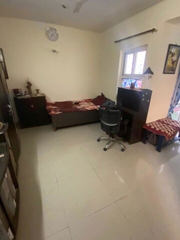 Master Bedroom in 3.5 BHK Apartment at BPTP Park Grandeura, Sector 82 – for Rent