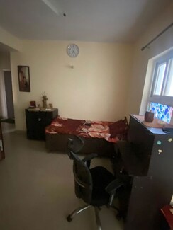 3.5 BHK + Servant Room Apartment For Rent in BPTP Park Grandeura
