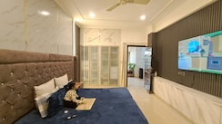 3 BHK + Extra Room Builder Floor For Sale in Green Park