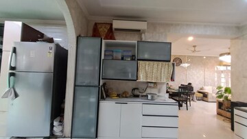 Kitchen in 3 BHK Builder Floor at Green Park – for Sale