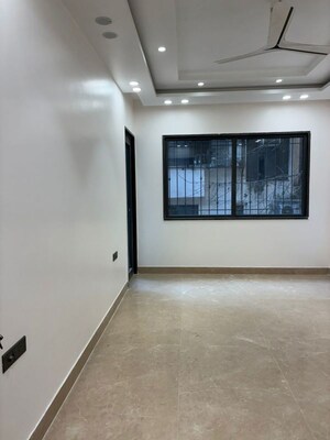 Room in 3 BHK Builder Floor at Saket – for Sale