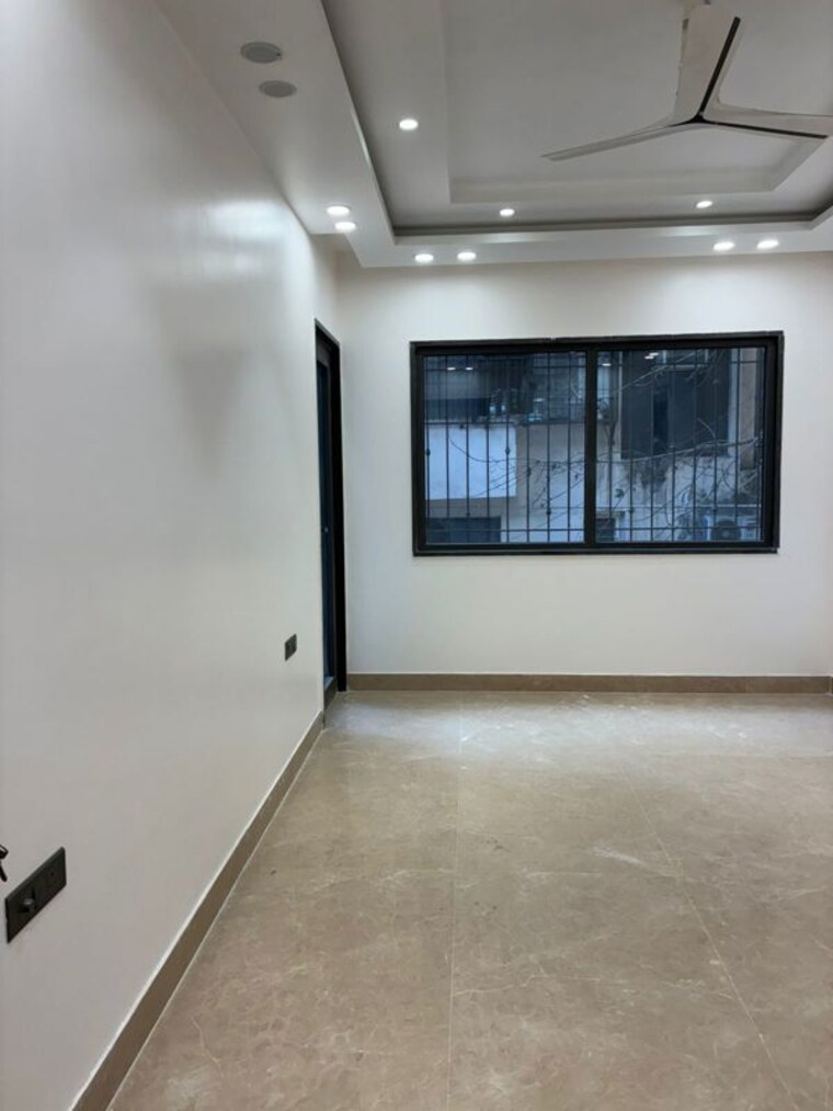 Room, saket 3 Bedroom 250 Sq.Yd. Builder Floor In Saket Delhi 10012269