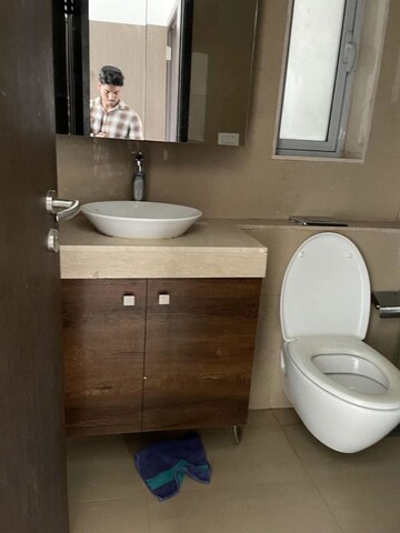 Bathroom in 3 BHK Apartment at Oberoi Exquisite Goregaon, Goregaon East – for Rent