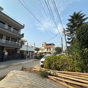 5 BHK Villa – Exterior View View at Sector 21 - for Sale