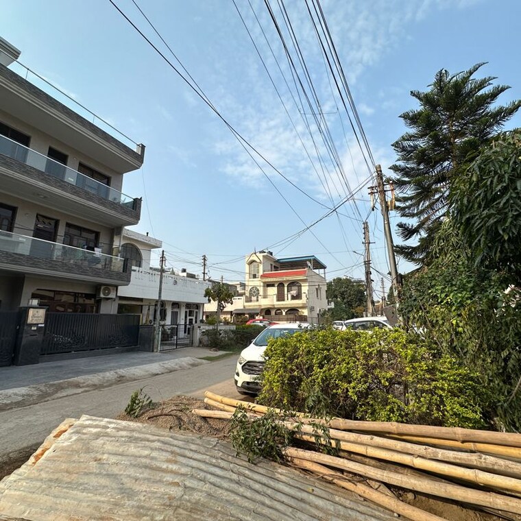 Exterior View, sector 21 5 Bedroom 250 Sq.Yd. Villa In Sector 21 Panchkula 10012304