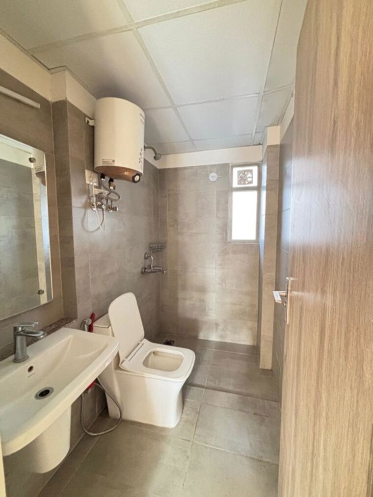 Bathroom, vatika-india-next 2 Bedroom 930 Sq.Ft. Builder Floor In Sector 82 Gurgaon 10012327