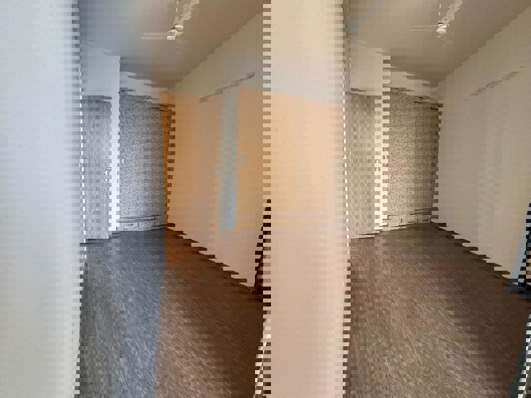 2 BHK + Pooja Room,Servant Room,Study Room,Extra Room 930 Sq.Ft. Builder Floor in Vatika India Next