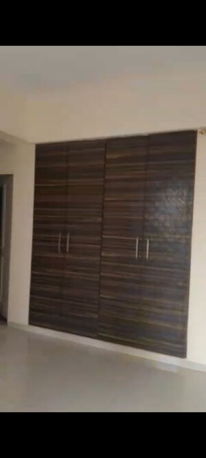 Room in 2 BHK Apartment at Vijay Galaxy, Waghbil – for Rent