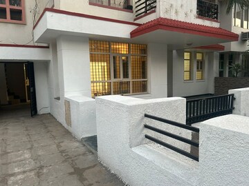 3 BHK Builder Floor – Exterior View View at Unitech South City II, Sector 50 - for Rent