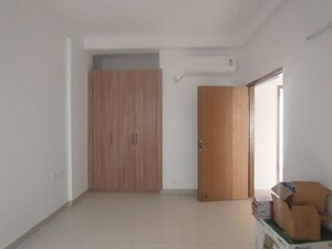 Room in 4 BHK Apartment at SS Linden, Sector 84 – for Rent