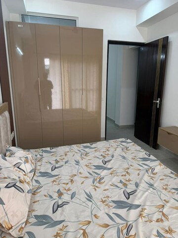 Bedroom in 1 BHK Builder Floor at SAS Tower, Sector 38 – for Rent