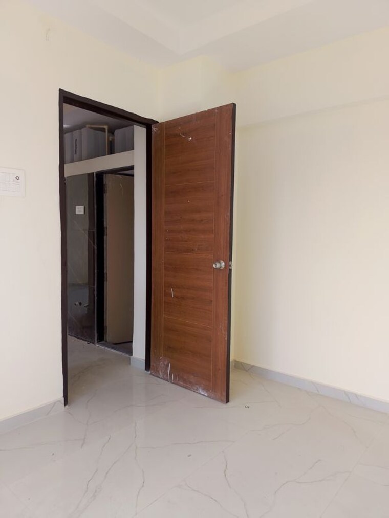 Room, navkar-building 1 Bedroom 575 Sq.Ft. Apartment In Nalasopara West Palghar 10012369