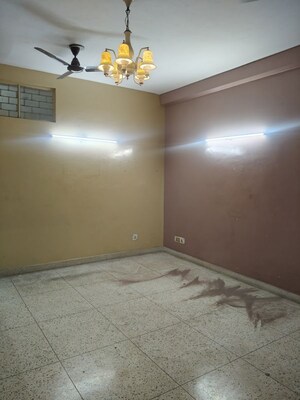 2 BHK Builder Floor For Rent in Jungpura Extension