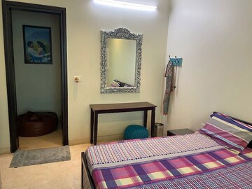 Bedroom in 3.5 BHK Builder Floor at Sector 14 – for Rent