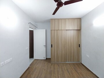 Room in 2 BHK Builder Floor at Sector 37d – for Sale