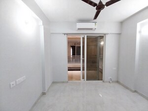 Room in 2 BHK Builder Floor at Sector 37d – for Sale