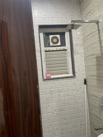 Bathroom in 3 BHK Apartment at Mapsko Paradise, Sector 83 – for Rent