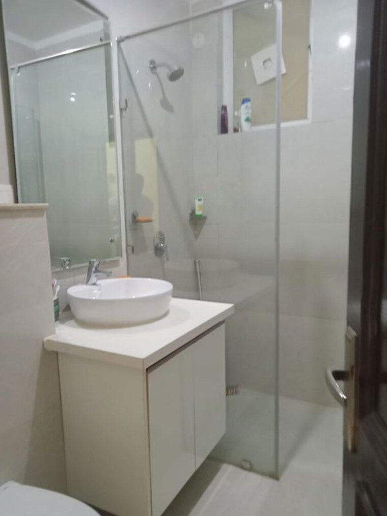 Bathroom, vatika-inxt-high-street 4 Bedroom 2700 Sq.Ft. Builder Floor In Sector 83 Gurgaon 10012418