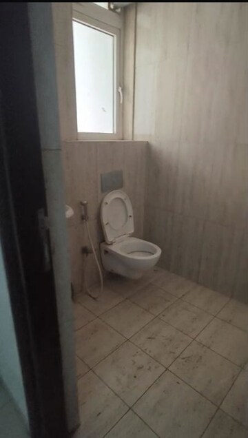 Washroom in 5 BHK Apartment at Raheja Imperia, Worli – for Rent