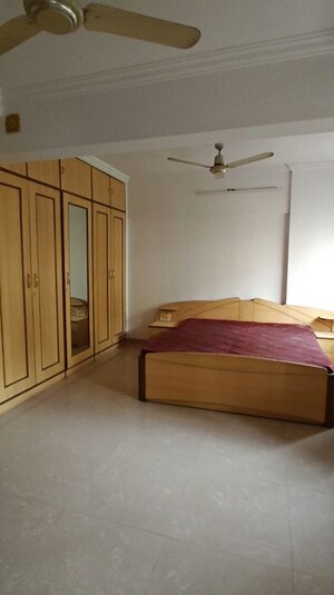Bedroom in 2 BHK Apartment at Vasant Valley Complex, Malad East – for Rent