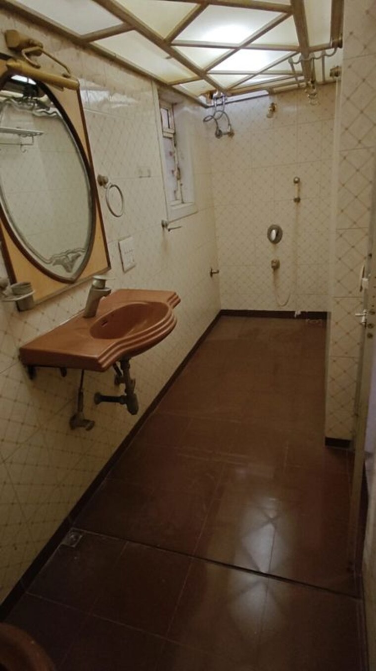 Bathroom, vasant-valley-complex 2 Bedroom 850 Sq.Ft. Apartment In Malad East Mumbai 10012455