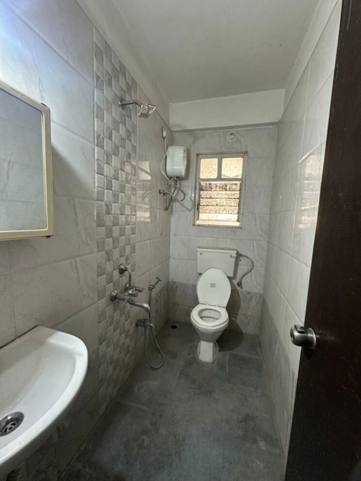 Bathroom, sai-raj-heights 2 Bedroom 634 Sq.Ft. Apartment In Punawale Pune 10012479