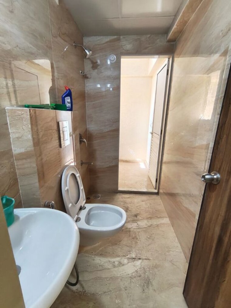 Bathroom, siddhi-highland-springs 2 Bedroom 660 Sq.Ft. Apartment In Dhokali Thane 10012482