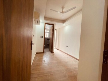 Room in 2 BHK Apartment at Saket – for Rent