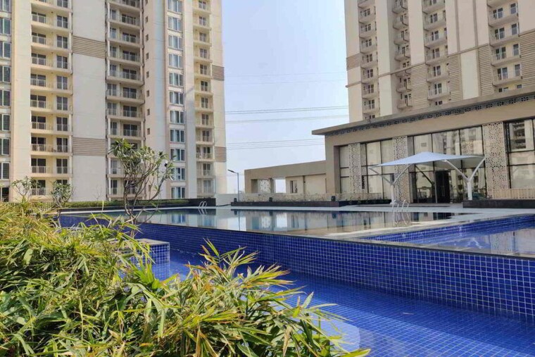 Exterior View, emaar-gurgaon-greens 3.5 Bedroom 1650 Sq.Ft. Apartment In Sector 102 Gurgaon 10012465