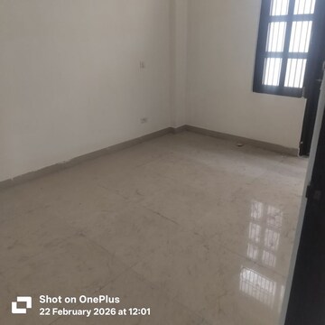 Room in 2.5 BHK Builder Floor at Aditya Gracious Floors, Dasna – for Rent