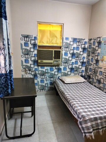 Balcony in 4 BHK Villa at Sector 41 – for Rent