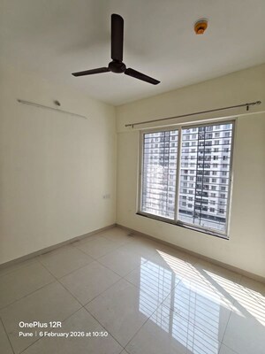 Room in 2 BHK Apartment at Kolte Patil Life Republic, Hinjewadi – for Rent