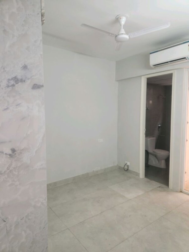 Room, signature-global-city 3 Bedroom 1250 Sq.Ft. Apartment In Sector 37d Gurgaon 10012509