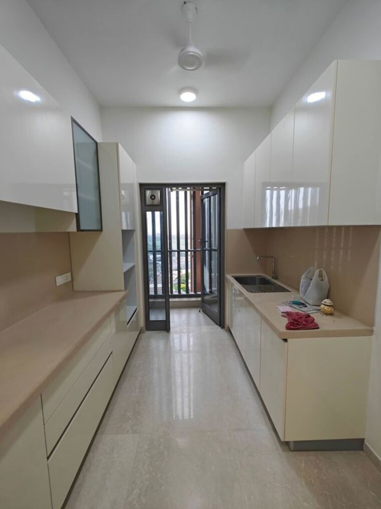 Kitchen, rustomjee-crown 4 Bedroom 2500 Sq.Ft. Apartment In Prabhadevi Mumbai 10012539