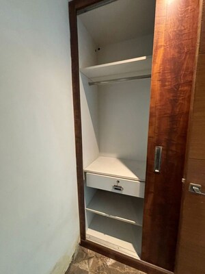 Furnished Amenities in 3 BHK Apartment at Mahagun Mezzaria, Sector 78 – for Rent