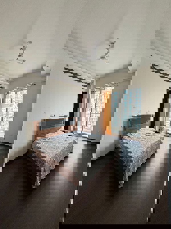 3 BHK + Servant Room,Extra Room 2500 Sq.Ft. Apartment in Mahagun Mezzaria