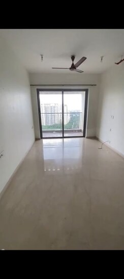 2 BHK Apartment For Rent in Kalpataru Paramount E