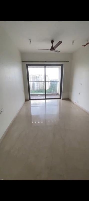 2 BHK Apartment For Rent in Kalpataru Paramount E