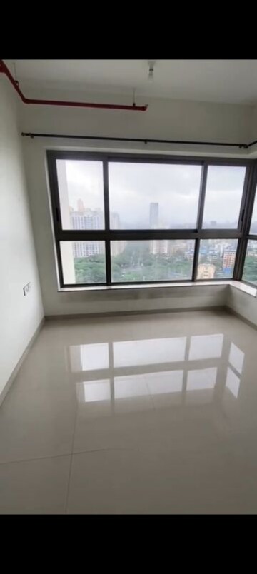 Kitchen in 2 BHK Apartment at Kalpataru Paramount E, Kapur Bawdi – for Rent