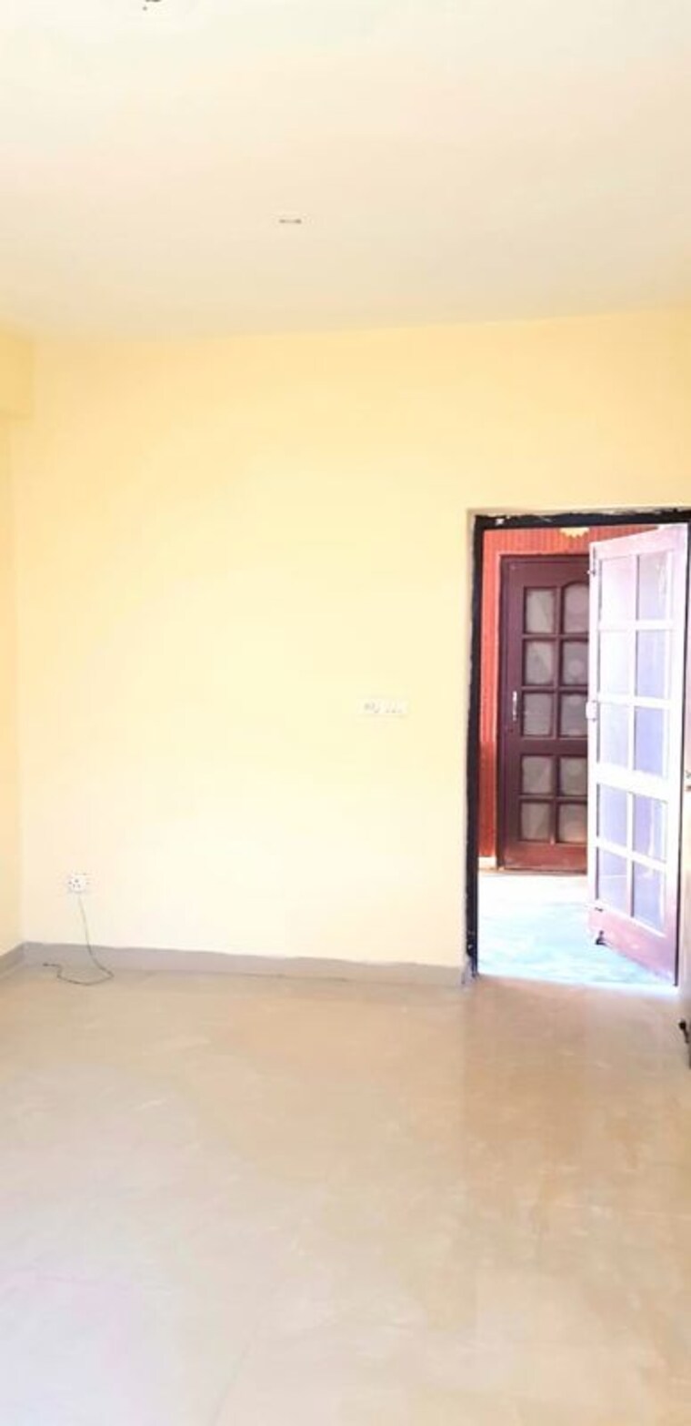 Room, nk-sharma-savitry-greens-2 2 Bedroom 960 Sq.Ft. Apartment In Ghazipur Zirakpur 10012570