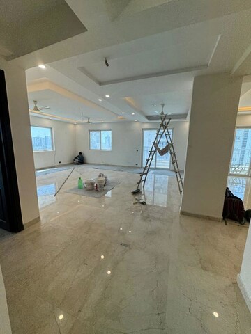 Room in 4 BHK Apartment at 3C Lotus 300, Sector 107 – for Rent