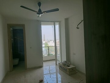 Room in 3 BHK Builder Floor at Sector 3 – for Rent
