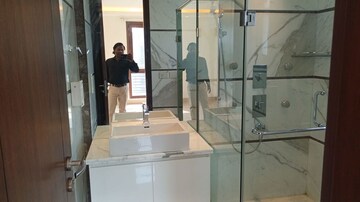 Master Bedroom in 4 BHK Builder Floor at Vasant Vihar – for Rent