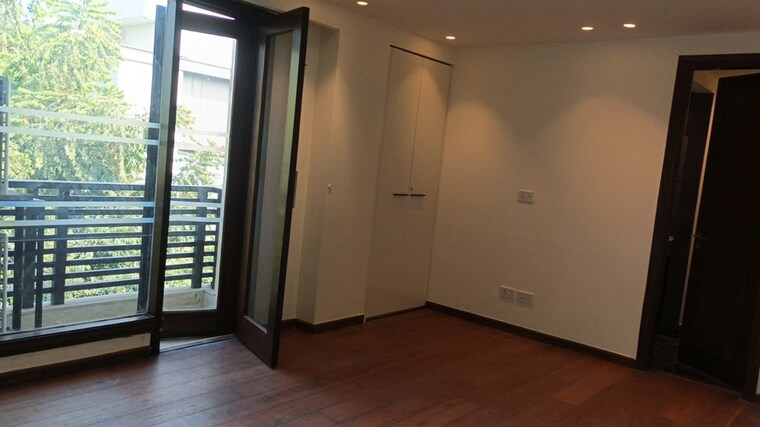 Room, vasant vihar 4 Bedroom 600 Sq.Yd. Builder Floor In Vasant Vihar Delhi 10012581