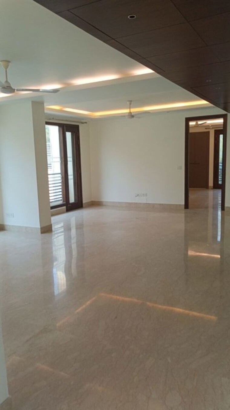 Room, vasant vihar 4 Bedroom 600 Sq.Yd. Builder Floor In Vasant Vihar Delhi 10012581
