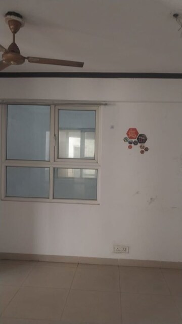 Room in 2 BHK Apartment at Value Meadows Vista, Raj Nagar Extension – for Sale